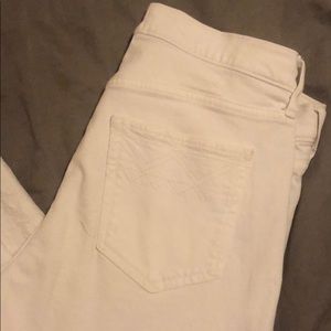 Gap white capris